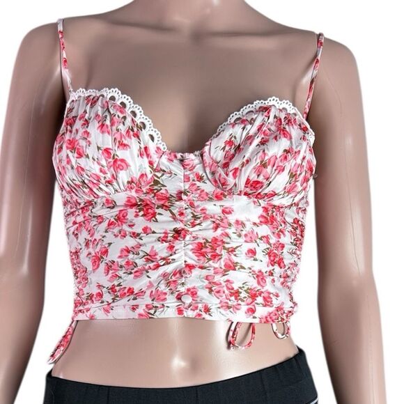 Princess Polly Maddi Cropped Pink & White Floral Top - Picture 7 of 7